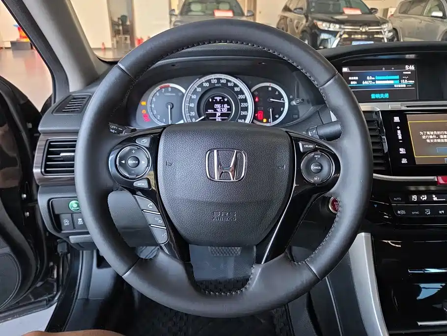 Honda Accord 2016 — фото 15