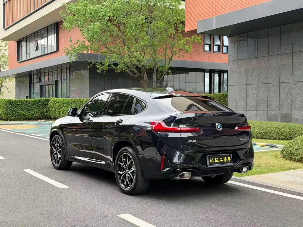 BMW X4 2023 — фото 9