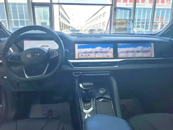 Geely Xingyue L 2025
