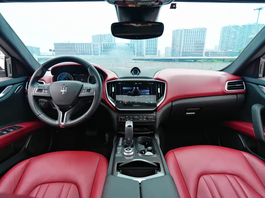 Maserati Ghibli 2022 — фото 11