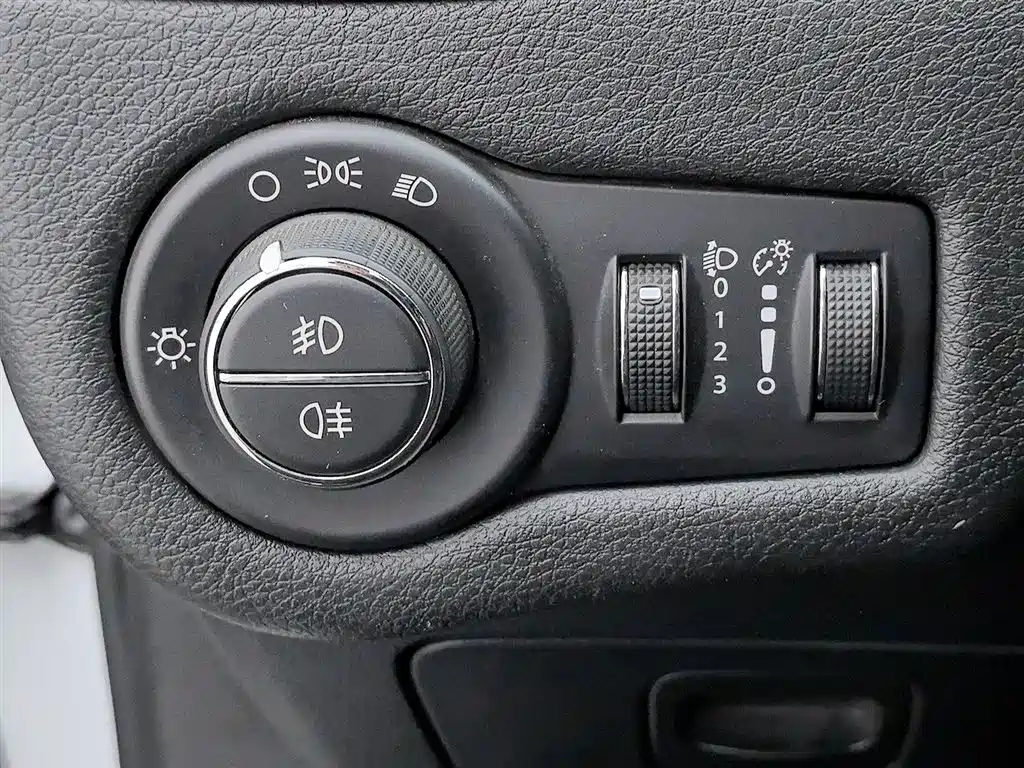 Jeep Cherokee 2016 — фото 21