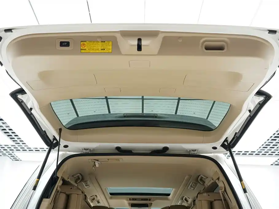 Toyota Alphard 2011 — фото 24