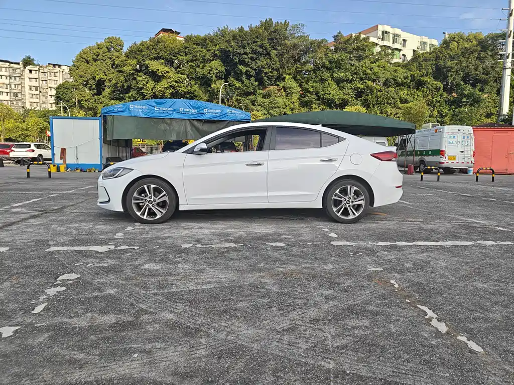 Hyundai Celesta 2018 — фото 4