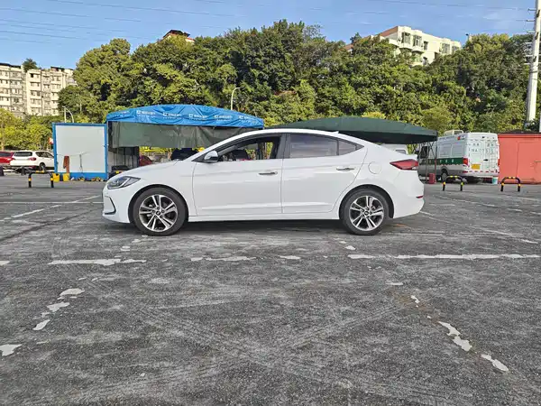 Hyundai Celesta 2018