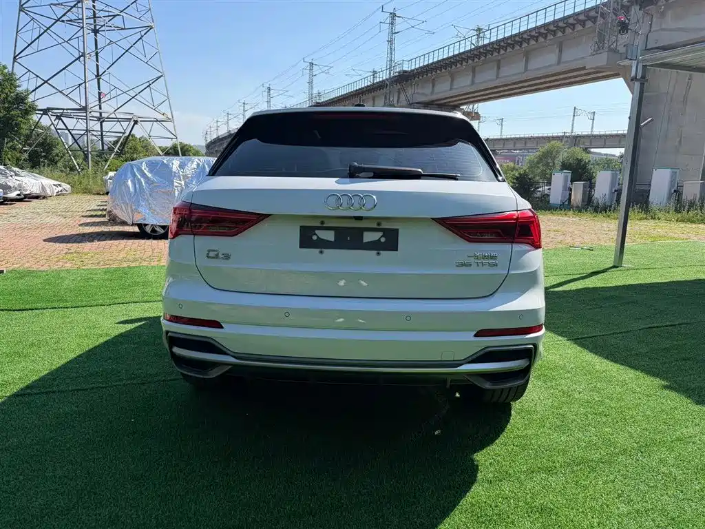 Audi Q3 2023