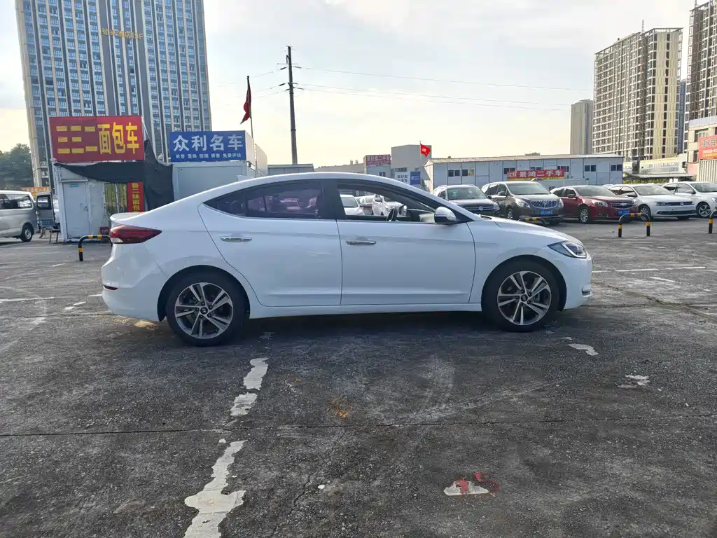 Hyundai Celesta 2018 — фото 8