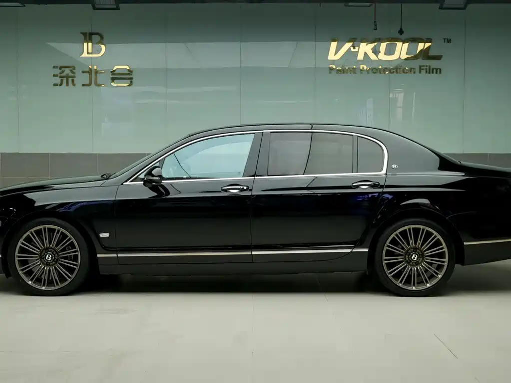 Bentley Flying Spur 2011 — фото 3