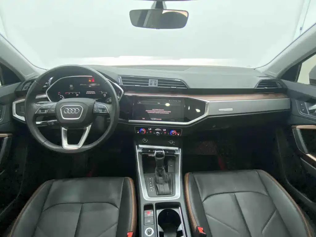 Audi Q3 2022 — фото 10