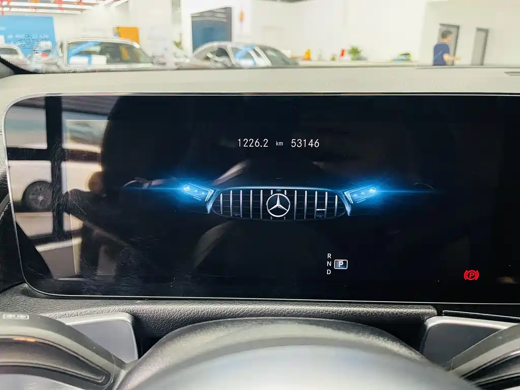 Mercedes-Benz GLB AMG 2023 — фото 8