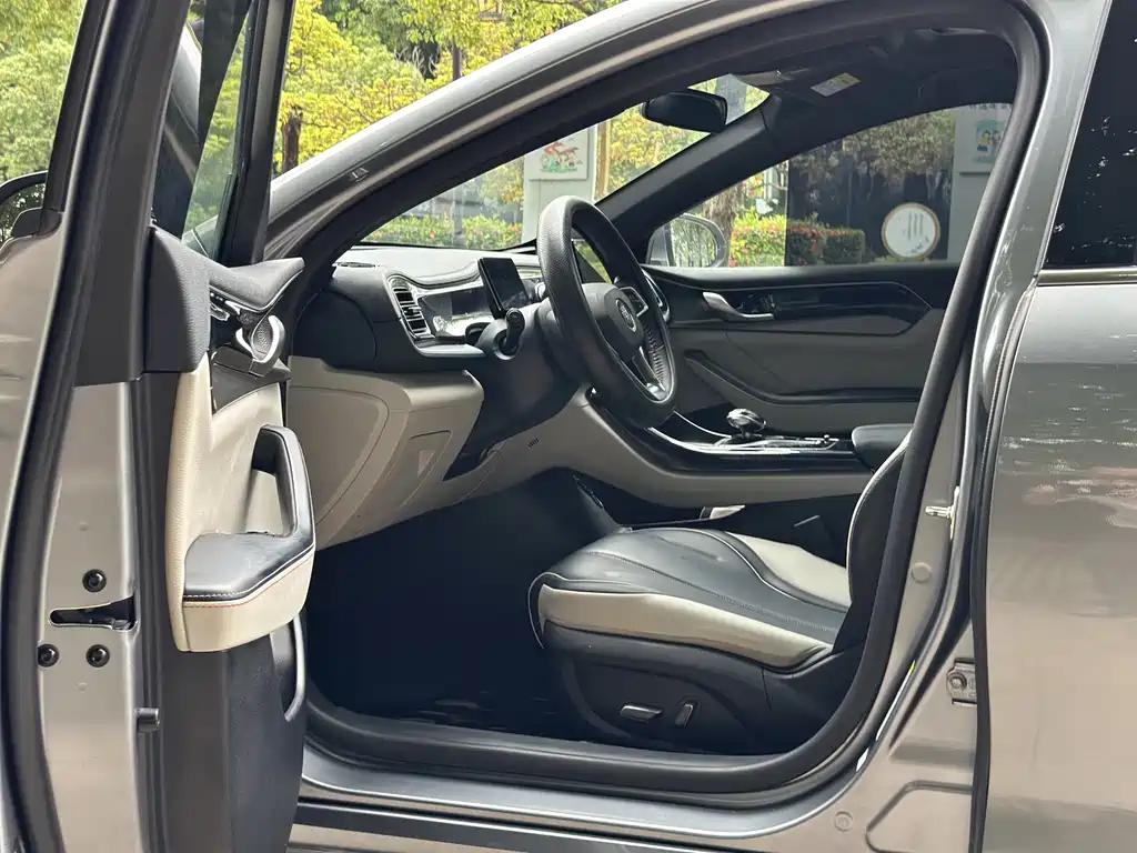 BYD Qin PLUS 2023 — фото 18