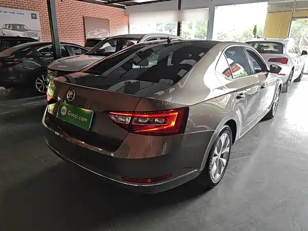 Skoda Superb 2019