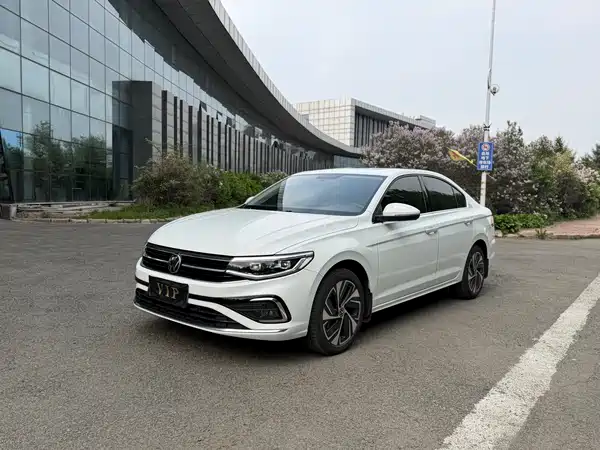Volkswagen Bora 2023