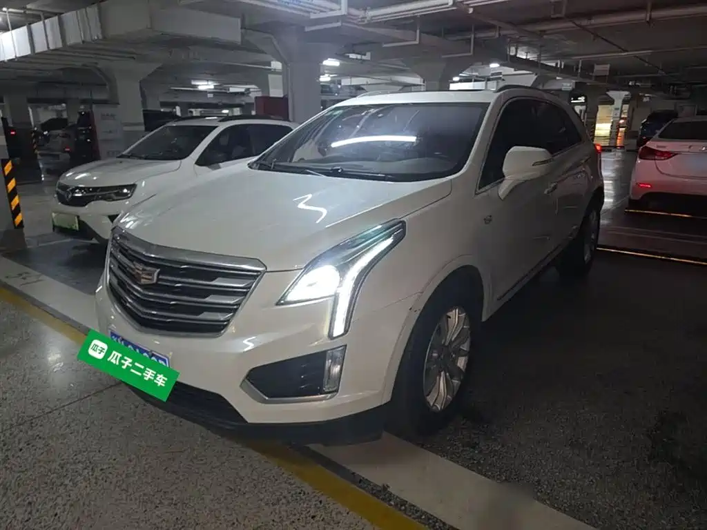 Cadillac XT5 2019 — фото 1