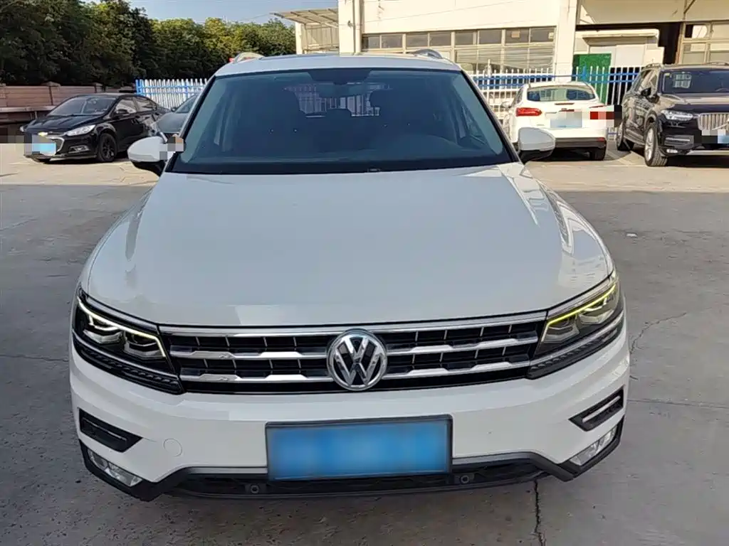 Volkswagen Tiguan L 2018 — фото 24