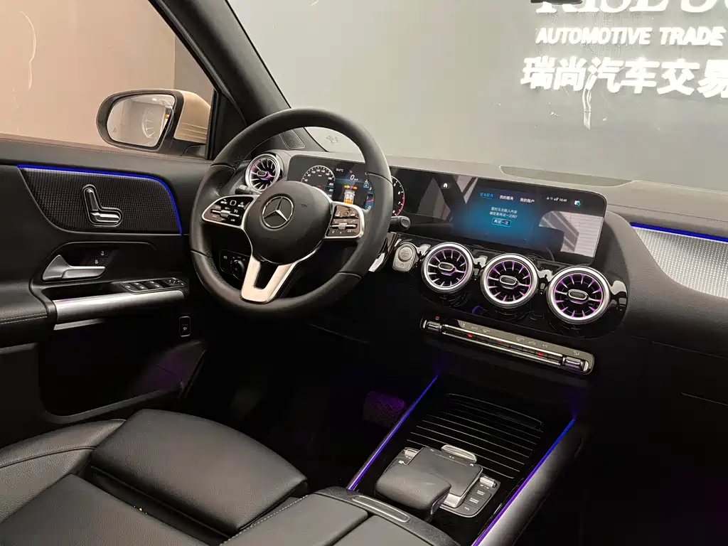 Mercedes-Benz GLA 2023 — фото 9
