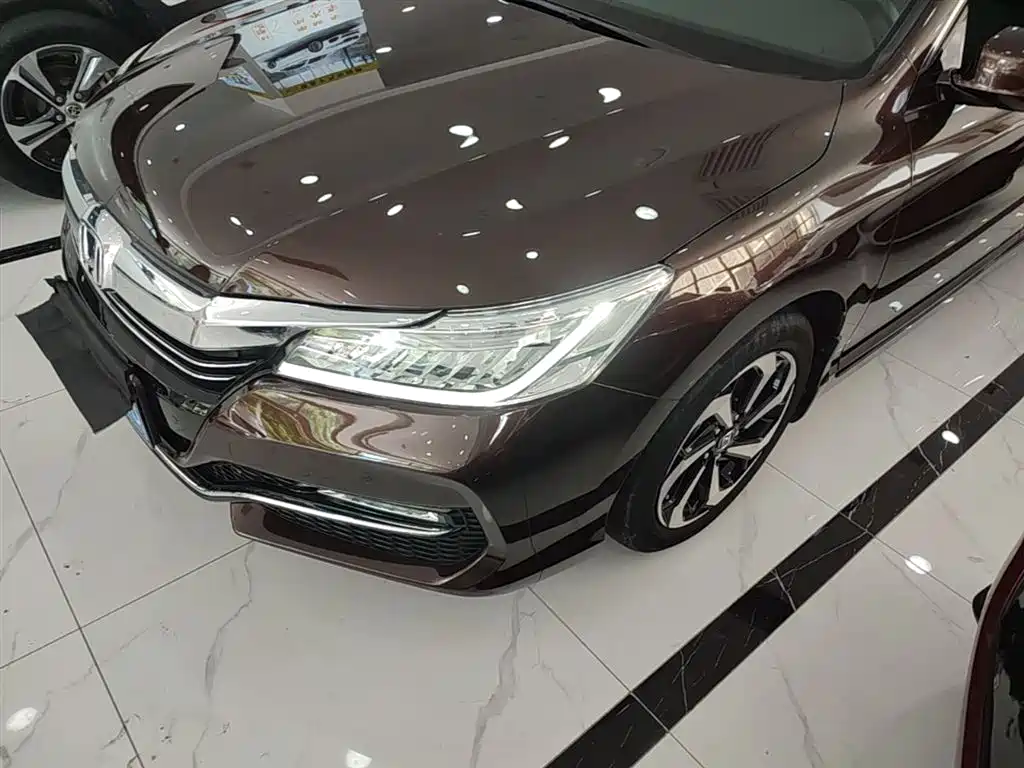 Honda Accord 2017 — фото 24