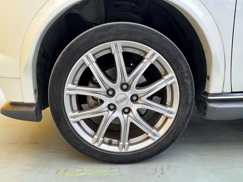Infiniti ESQ 2016 — фото 16