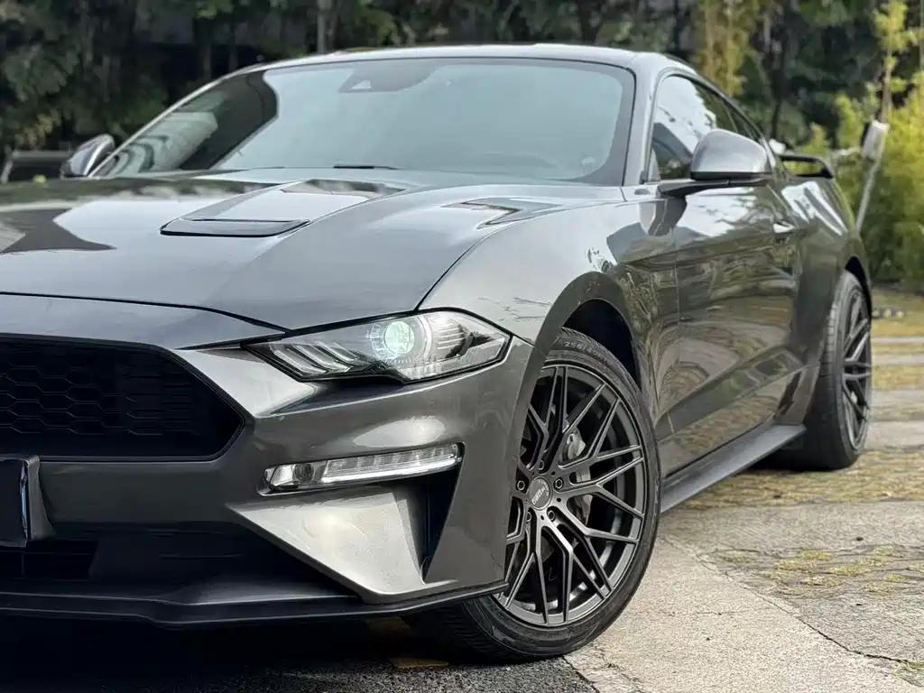 Ford Mustang 2020 — фото 16