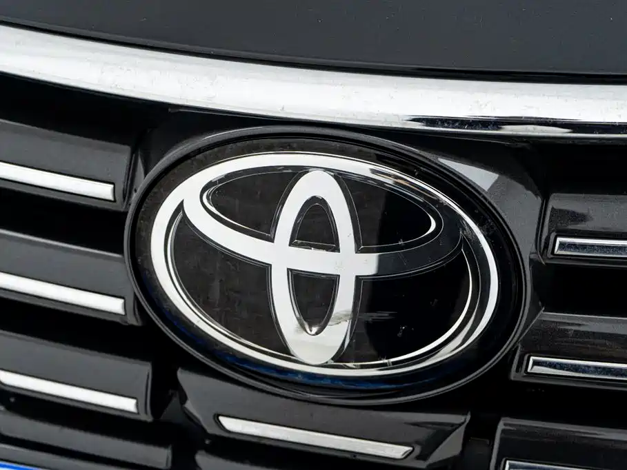 Toyota Avalon 2022 — фото 9