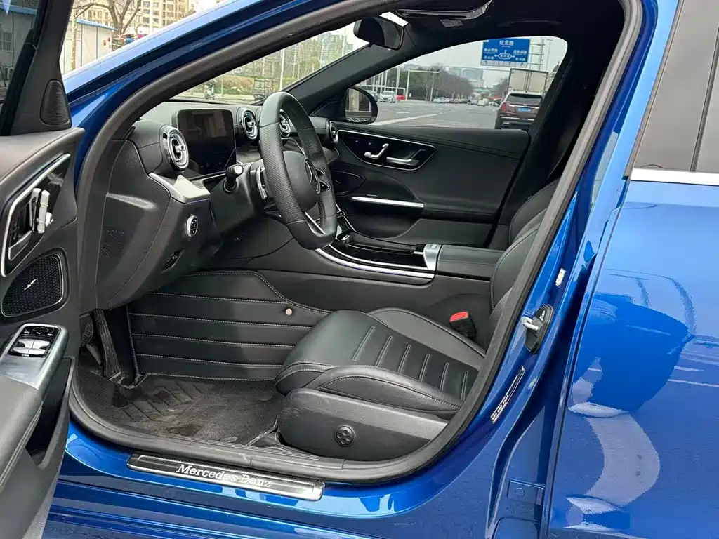 Mercedes-Benz C-Class 2022 — фото 4