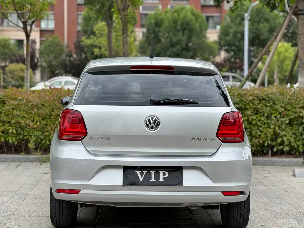 Volkswagen Polo 2015 — фото 9