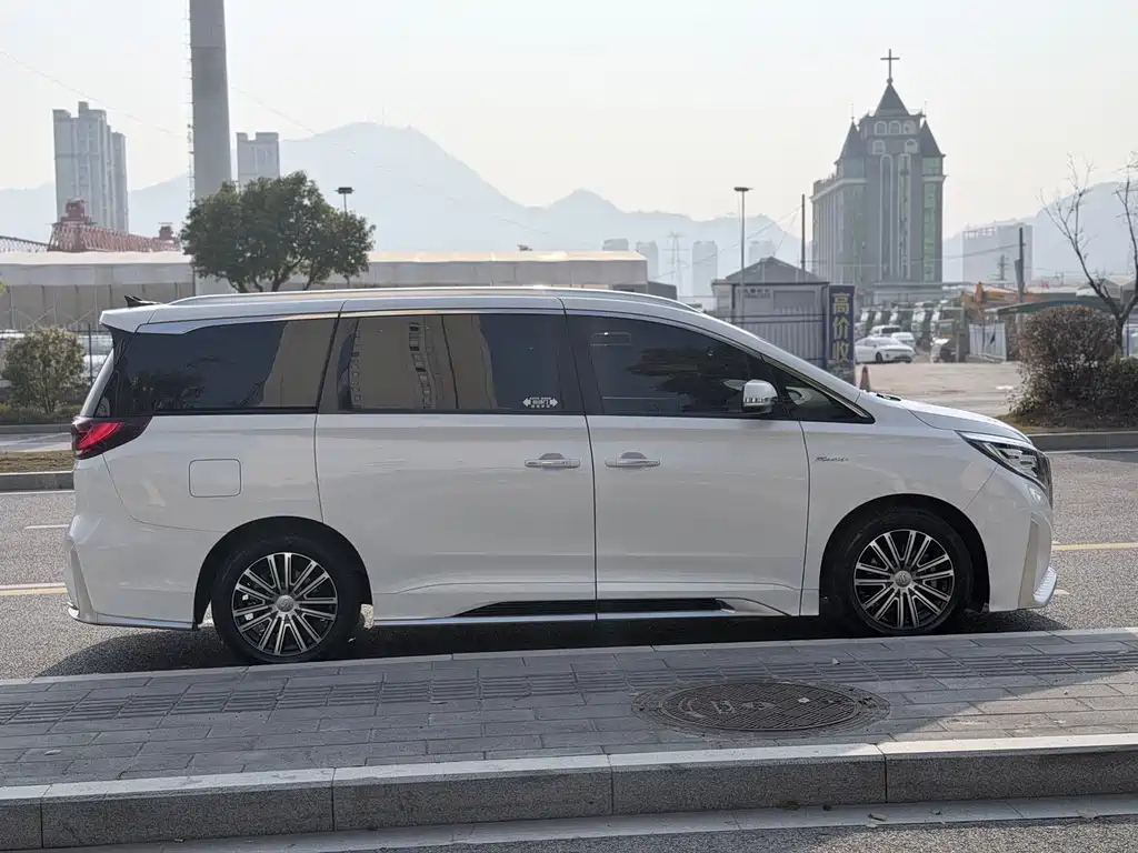 GAC Motor Trumpchi M8 2021 — фото 18