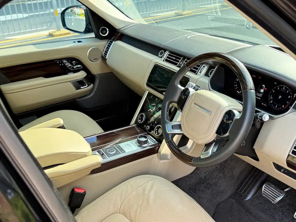Land Rover Range Rover 2019 — фото 12