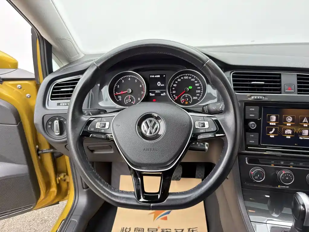 Volkswagen Golf 2018 — фото 11