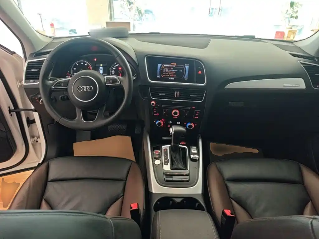 Audi Q5 2018 — фото 10
