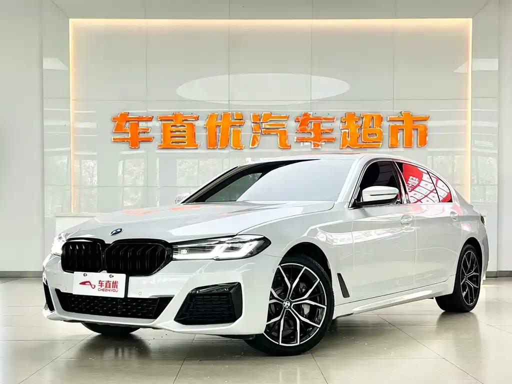 BMW 5 Series 2021 — фото 1