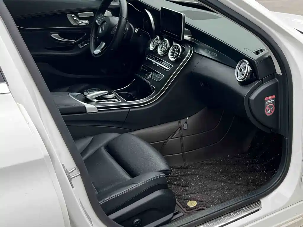 Mercedes-Benz C-Class 2017