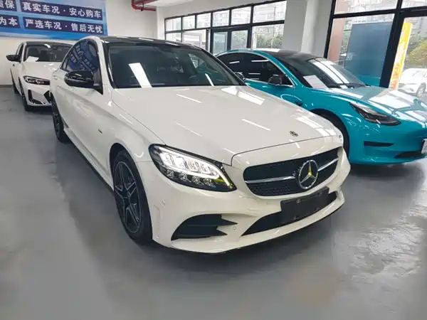 Mercedes-Benz C-Class 2021