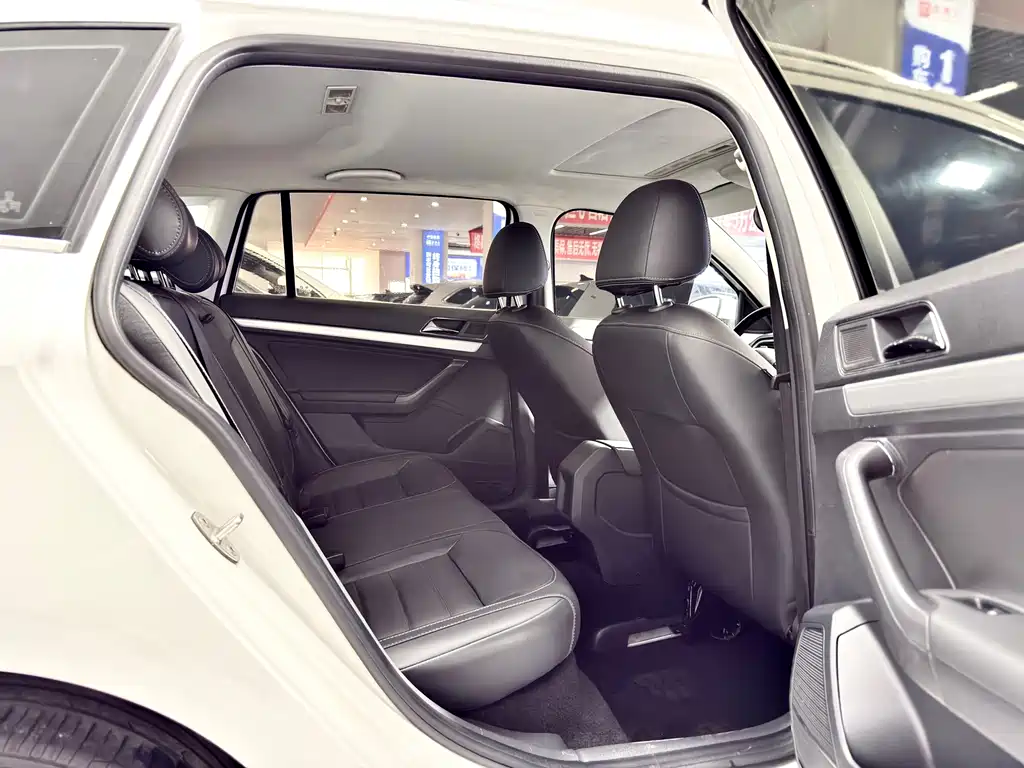 Volkswagen Gran Lavida 2019 — фото 12