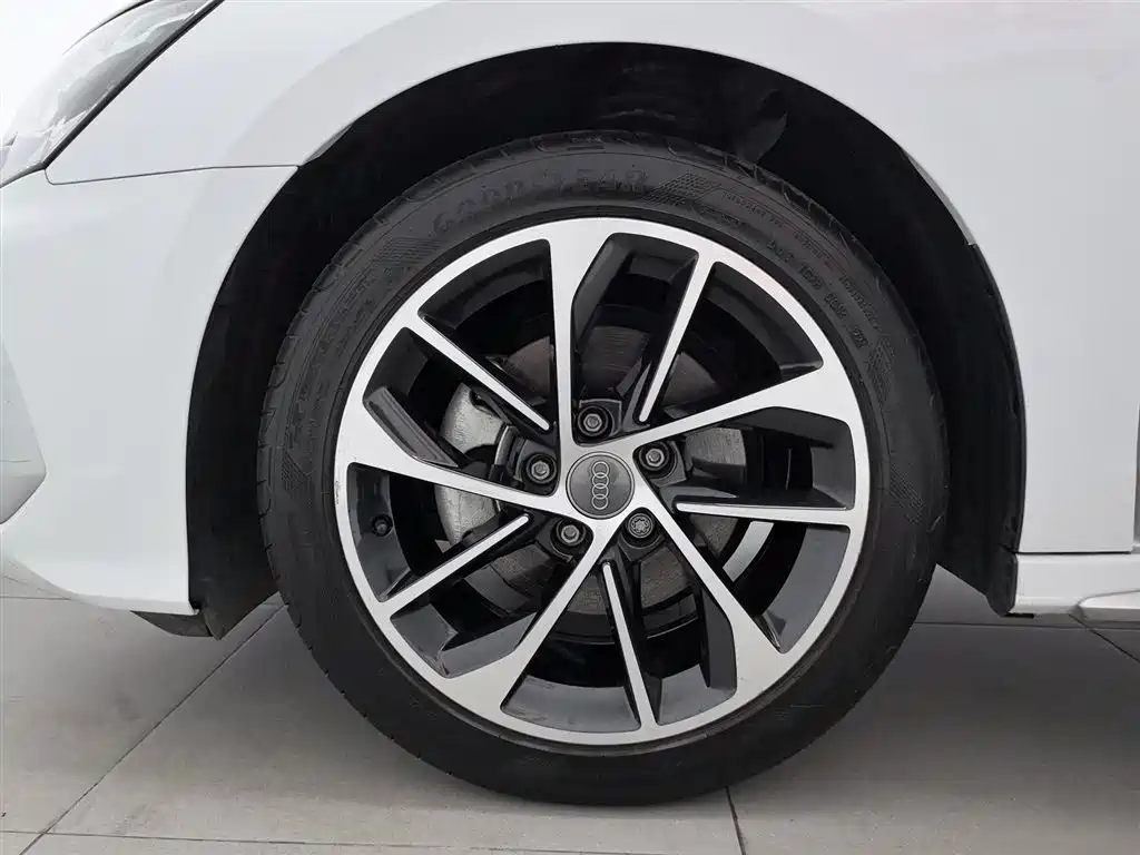 Audi A3 2021 — фото 17