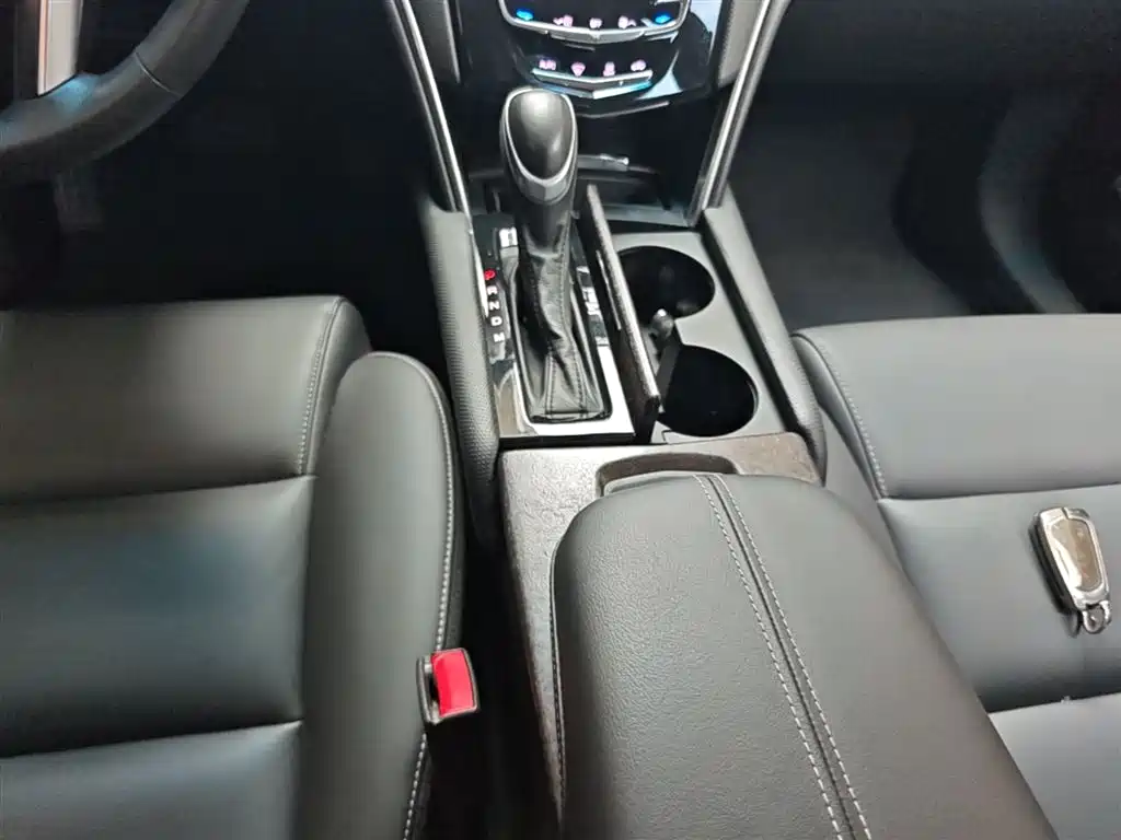 Cadillac XTS 2019 — фото 14