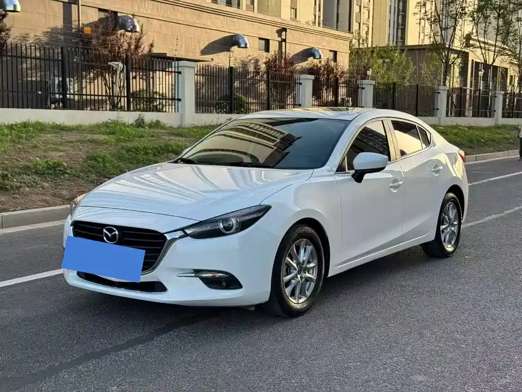 Mazda 3 Axela 2019 — фото 1