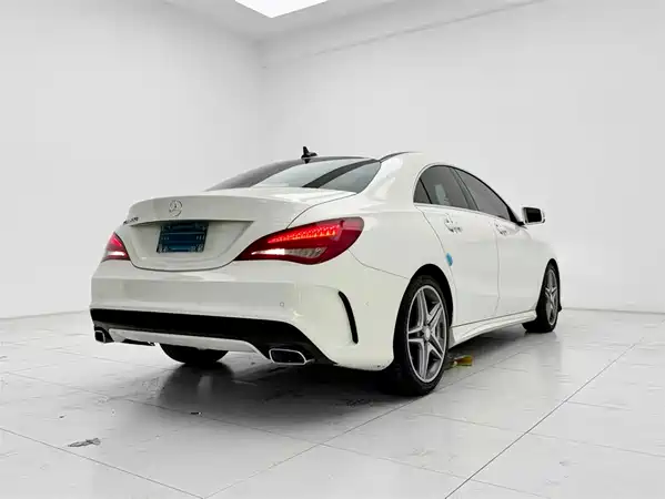 Mercedes-Benz CLA 2015
