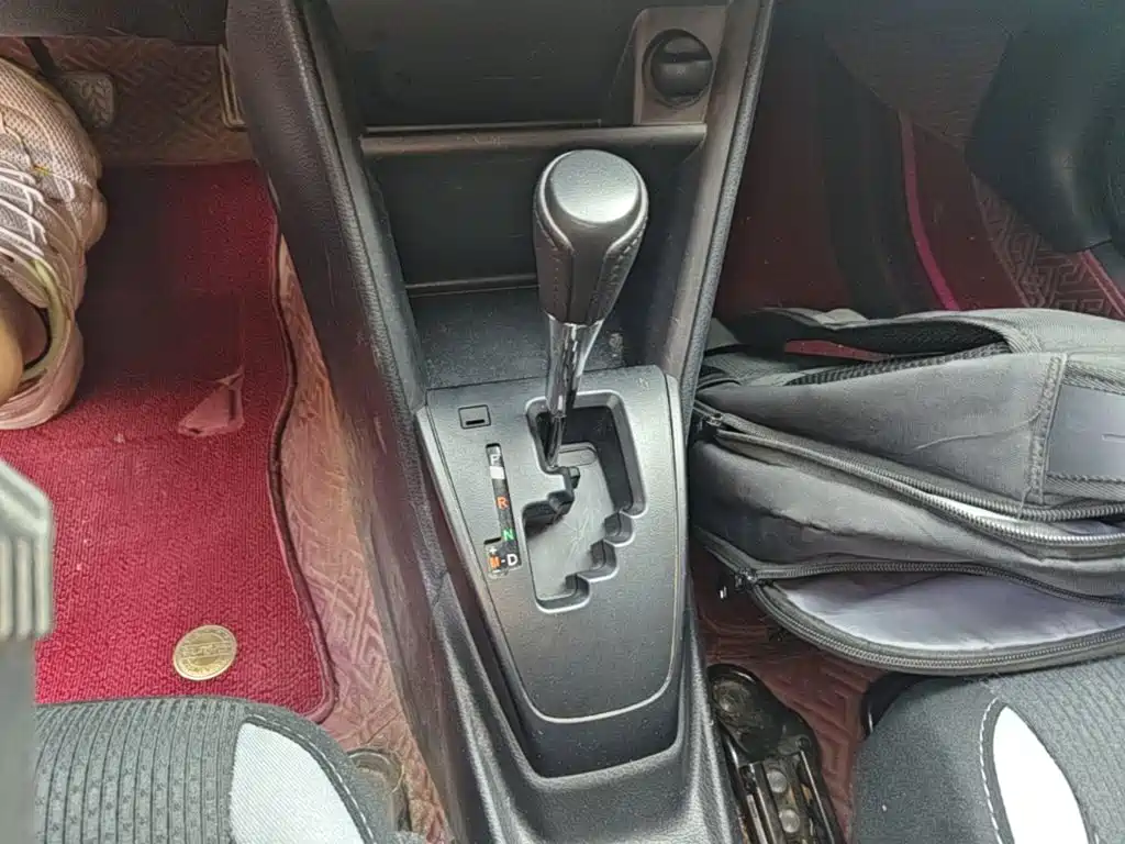 Toyota Yaris L 2022 — фото 14