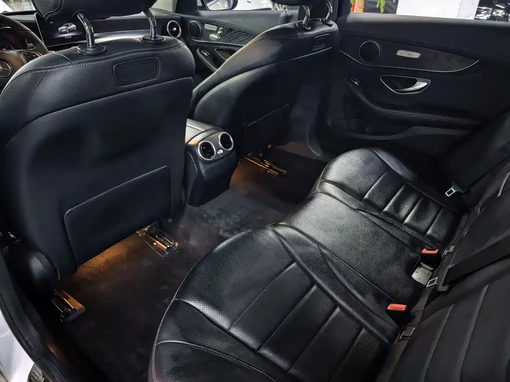Mercedes-Benz C-Class 2018 — фото 4