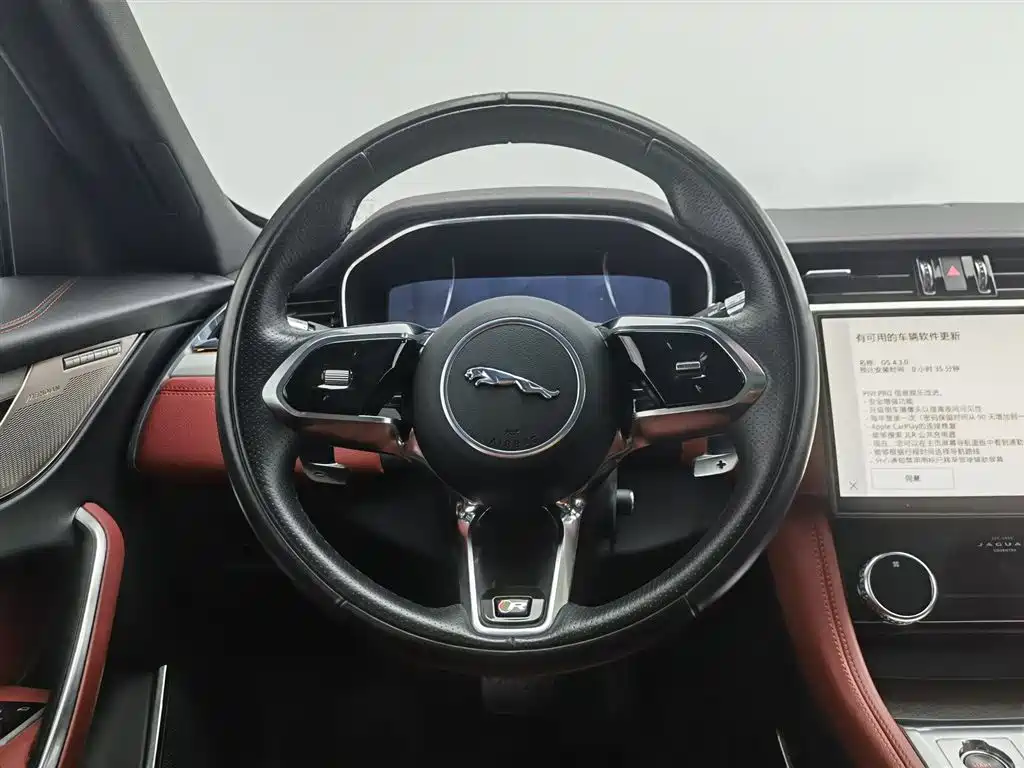 Jaguar F-PACE 2021 — фото 11