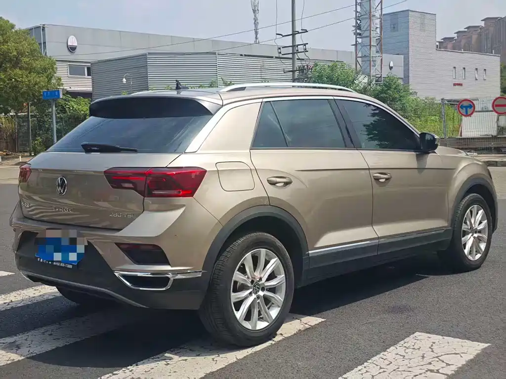 Volkswagen T-Roc 2023