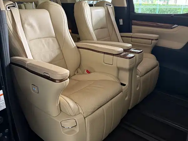 Toyota Alphard 2018