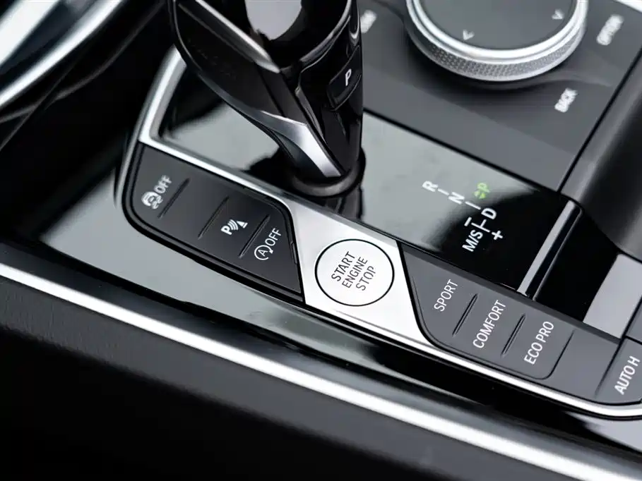 BMW Z4 2024 — фото 18