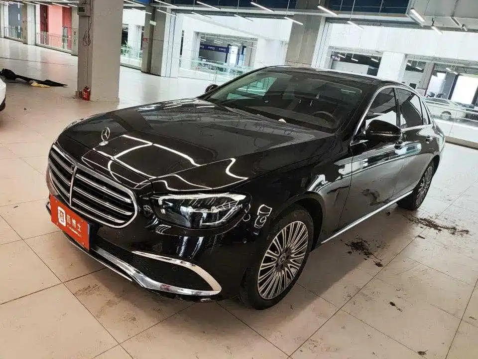 Mercedes-Benz E-Class 2023 — фото 1