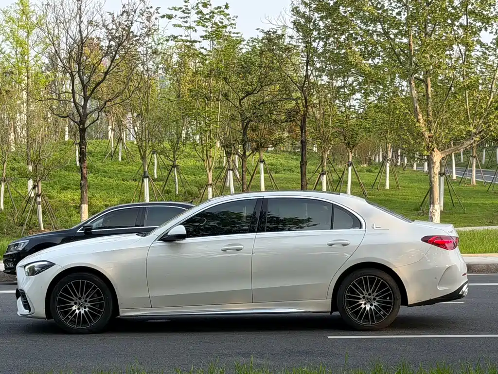 Mercedes-Benz C-Class 2022 — фото 4