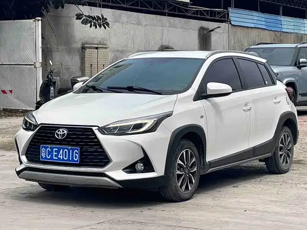 Toyota Yaris L 2022