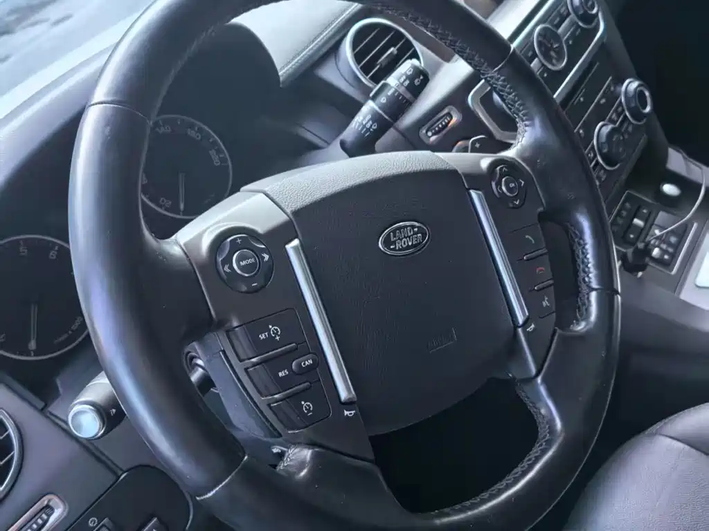 Land Rover Discovery 2015 — фото 6