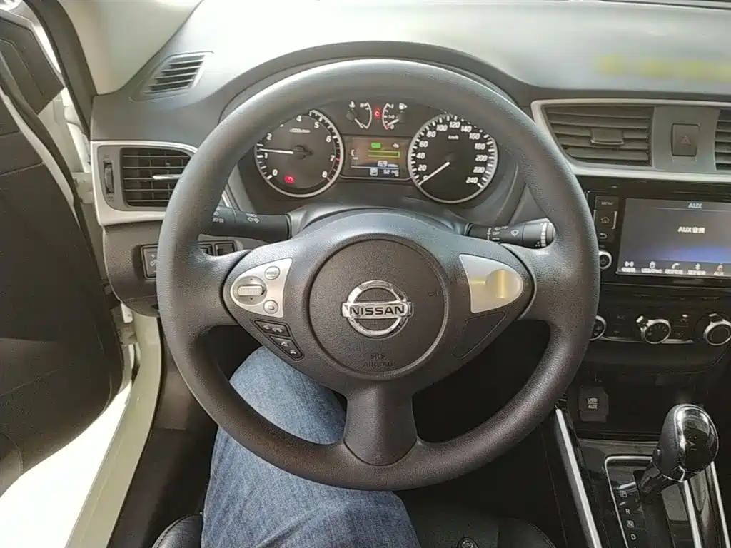 Nissan Sylphy 2018 — фото 11