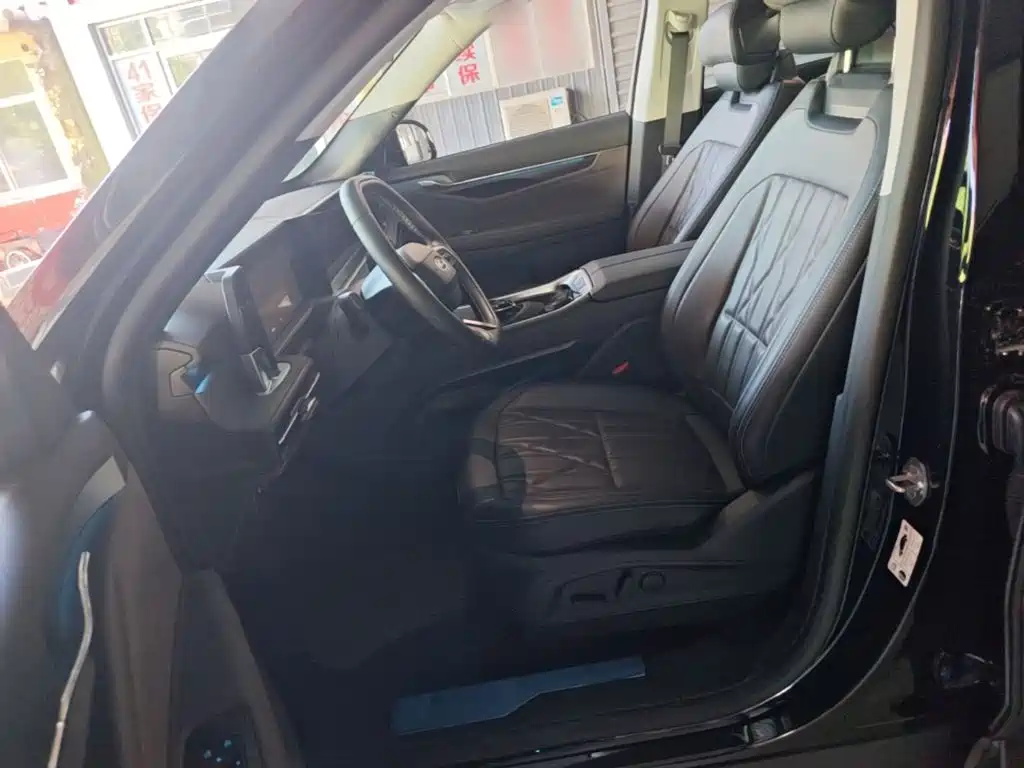 Ford Edge 2025 — фото 15