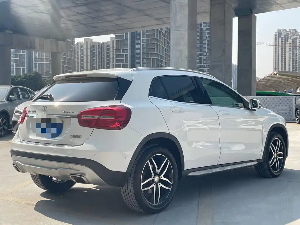 Mercedes-Benz GLA 2016 — фото 13